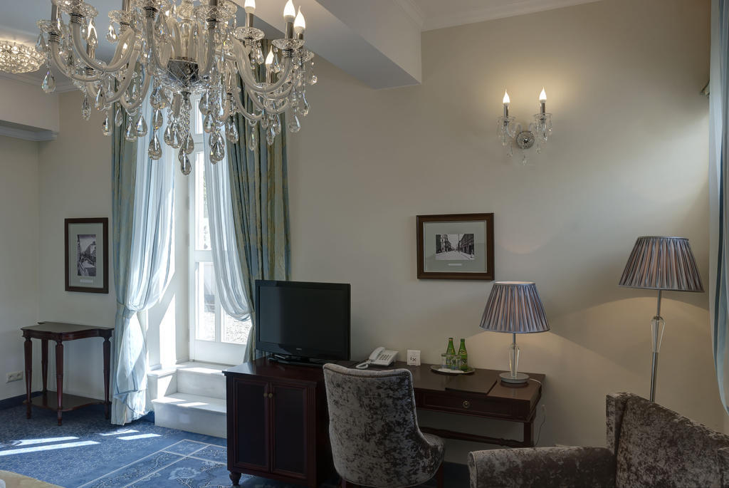 Hotel Willa Hueta 키엘체 객실 사진